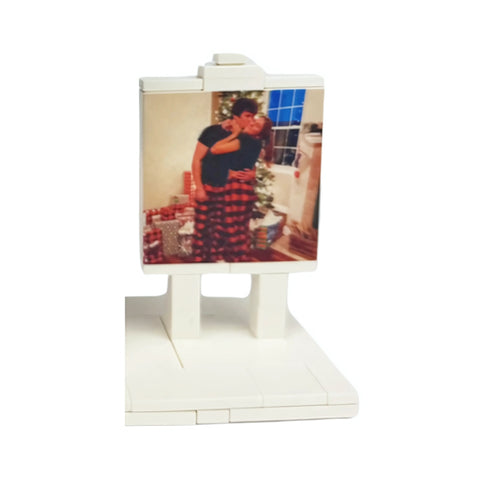 Free Easel with Photo